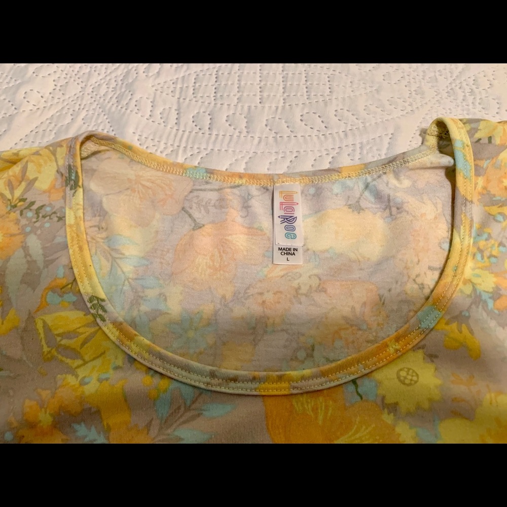 Lularoe Perfect T - Picture 2 of 3